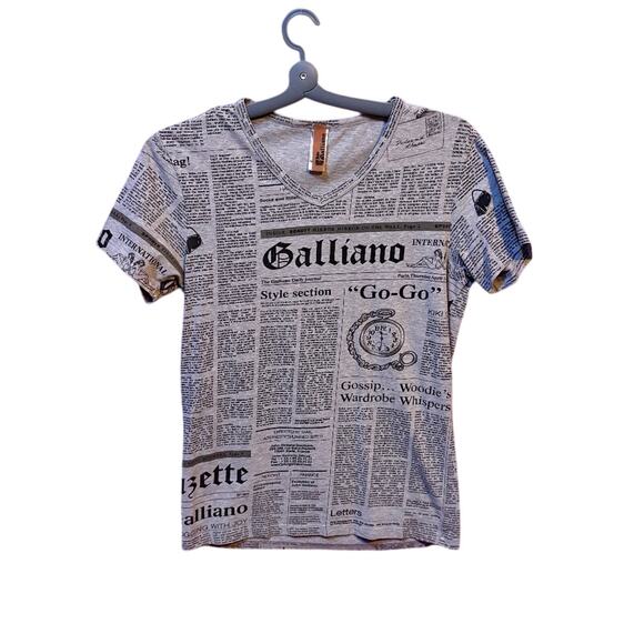 John Galliano, authentic newspaper print xxs Tee - Picture 1 of 6
